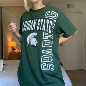 Sick vintage Spartans shirt